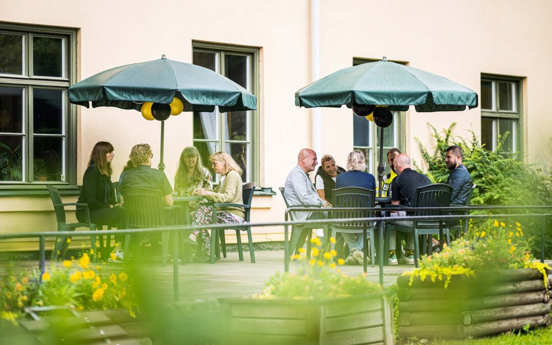 ”Medlemmarna hurrade och applåderade”