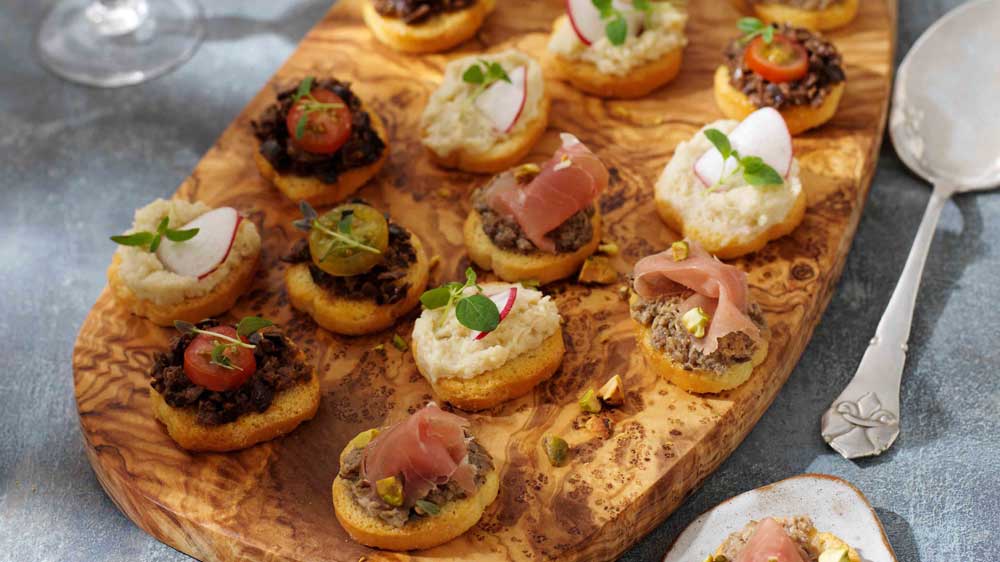 Zeta-Krispiga-crostini-med-kramiga-roror